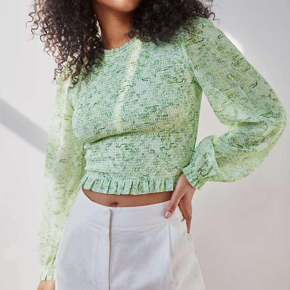 Aritzia Top